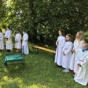 Fronleichnam unter schönem Himmel